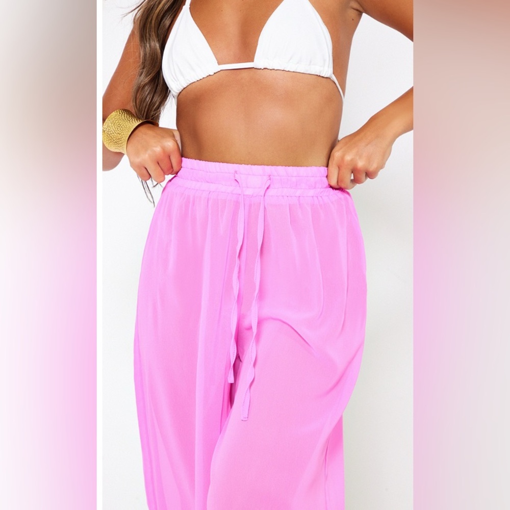 NWOT Pretty Little Thing Beach Pants Never worn